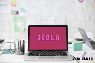 Degla: A Hand-Crafted Display Font That Leaves an Impression